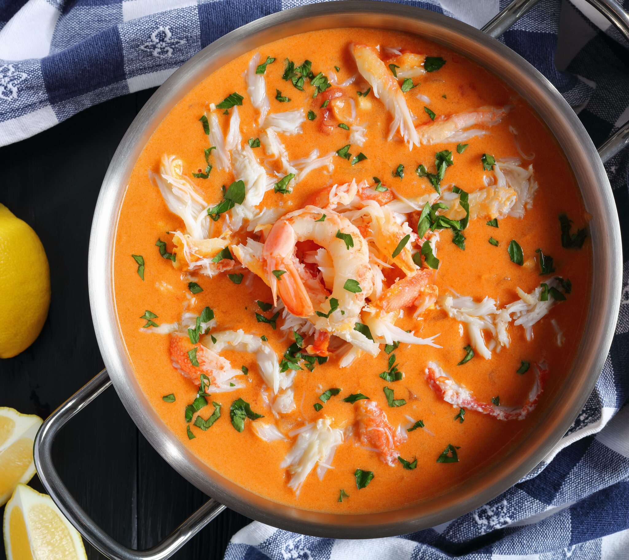 Delicious,Hot,Bisque,Or,Thick,Soup,Of,Shredded,Snow,Crab