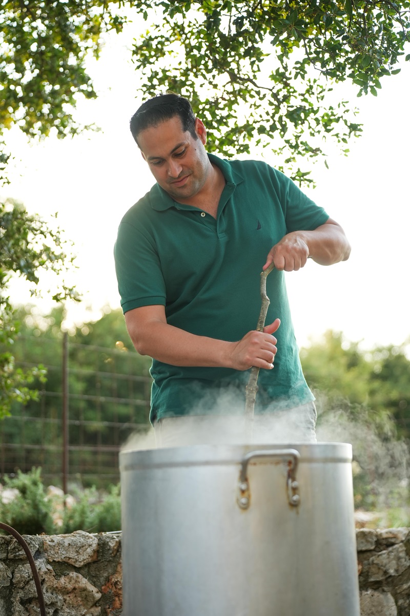 Γιώργος Αντωνέλλος