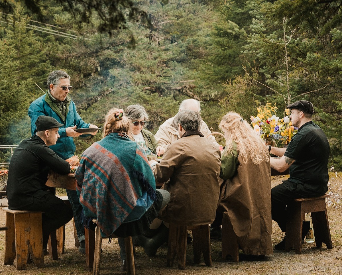 gastronomiko-odoiporiko-athinagoras-kostakos1-anoigma