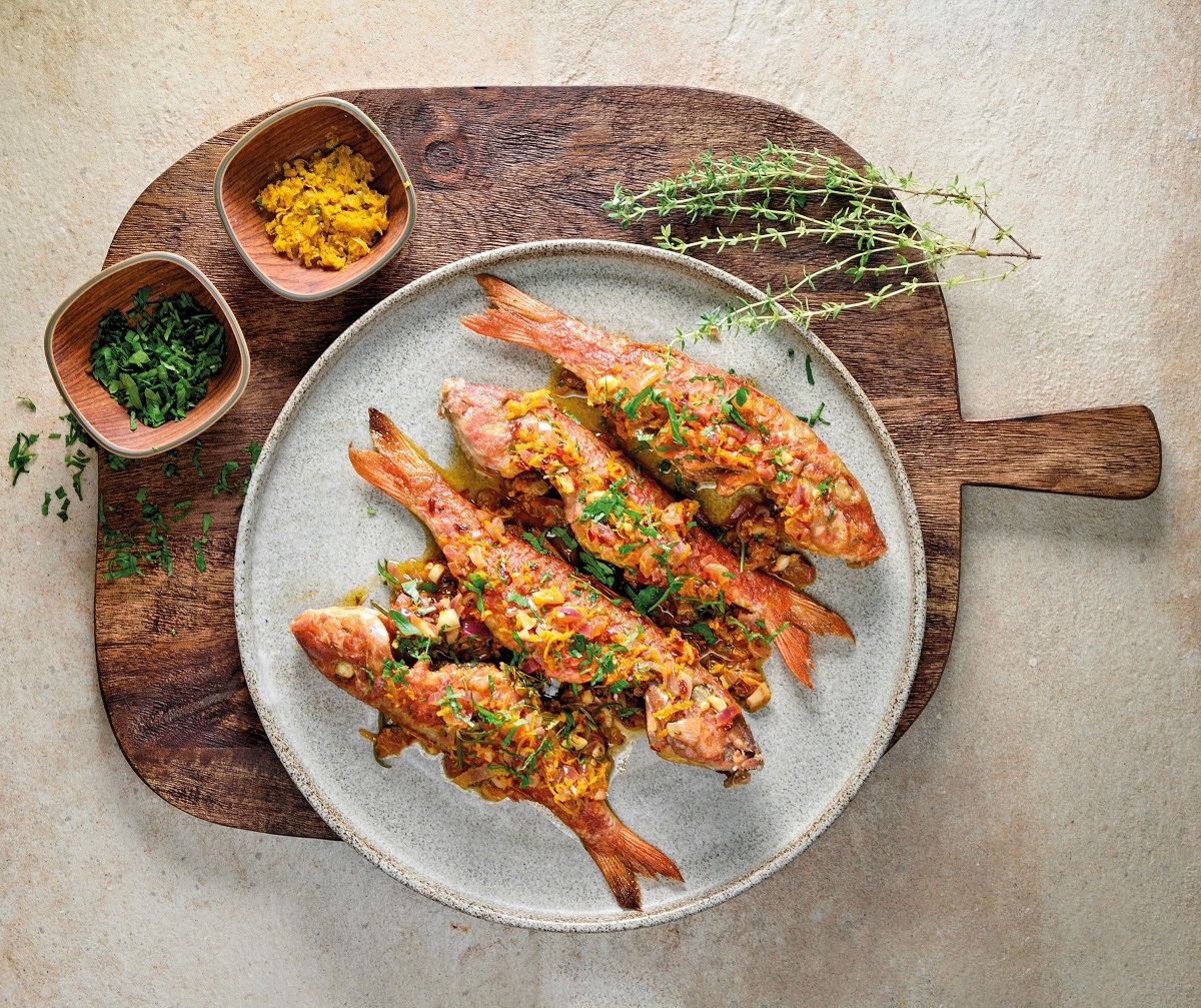 mbarbounia_eskarmpes_anoigmaa