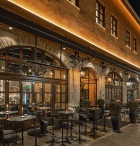 Nava Gastrobar: Για ηπειρώτικο κρέας, ιαπωνική namelaka σ’ ένα ιστορικό κτίριο στα Ιωάννινα