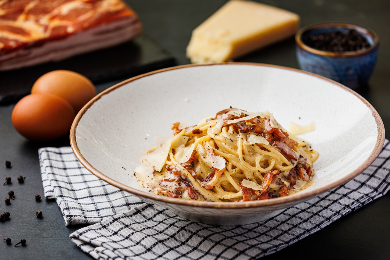 Pasta,Carbonara,-,Italian,Pasta,Dish,,Traditionally,Done,With,Only