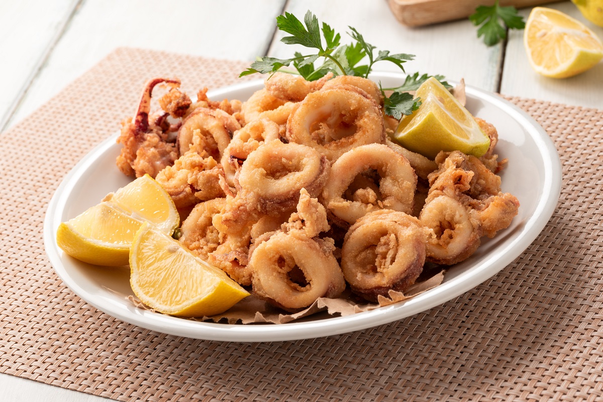 Dish,Of,Delicious,Deep-fried,Calamari,Rings,,Italian,Food