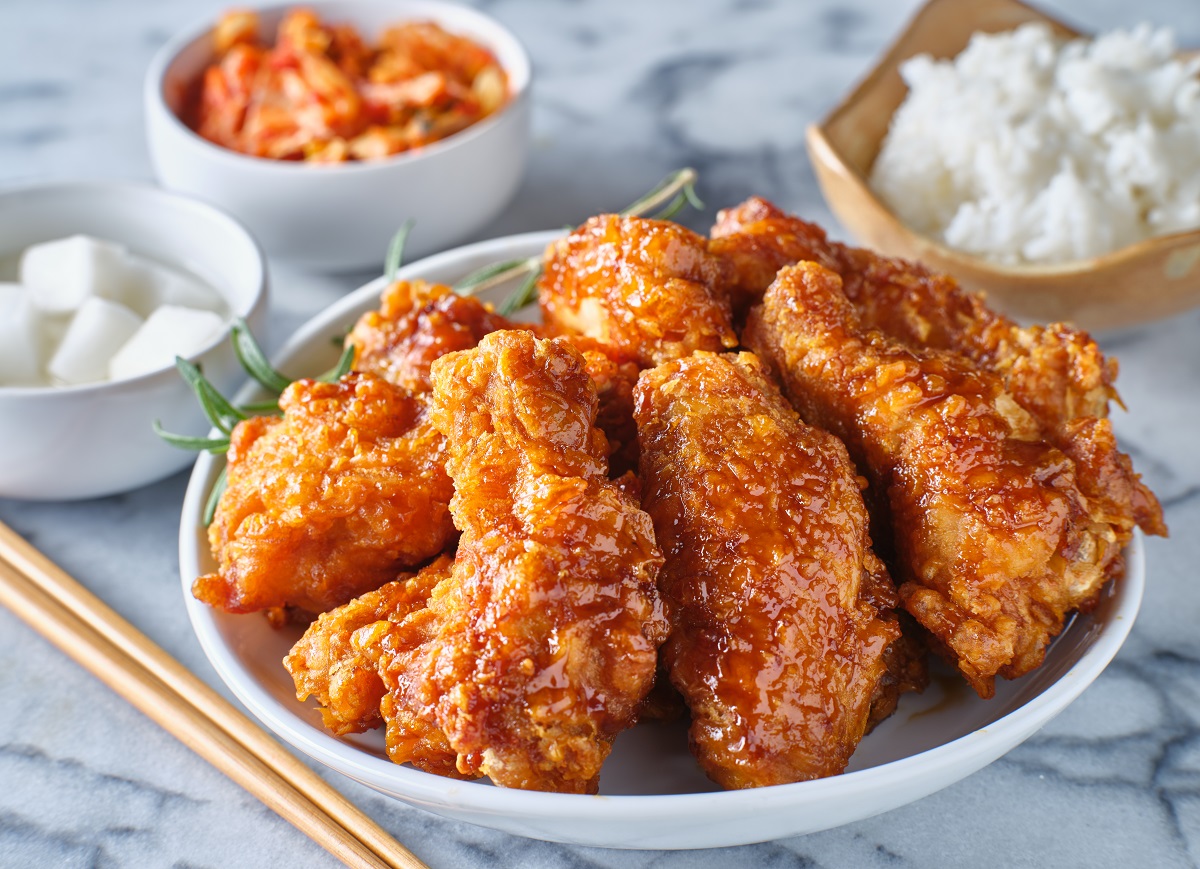 Crispy,Fried,Korean,Chicken,Wings,In,Soy,Garlic,Sauce,With
