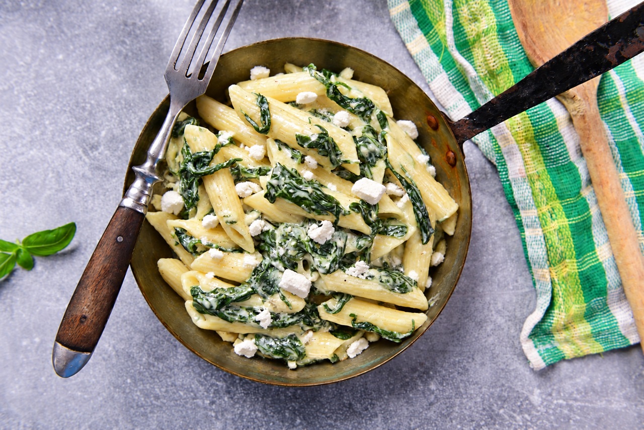 penes-spanaki-feta